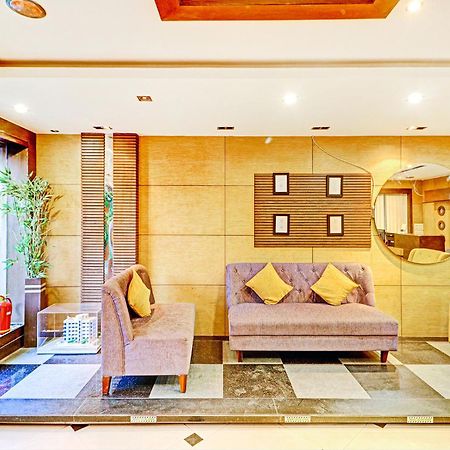 Fabhotel Azure Sky - Nr Ruby Hospital Jādabpur Dış mekan fotoğraf
