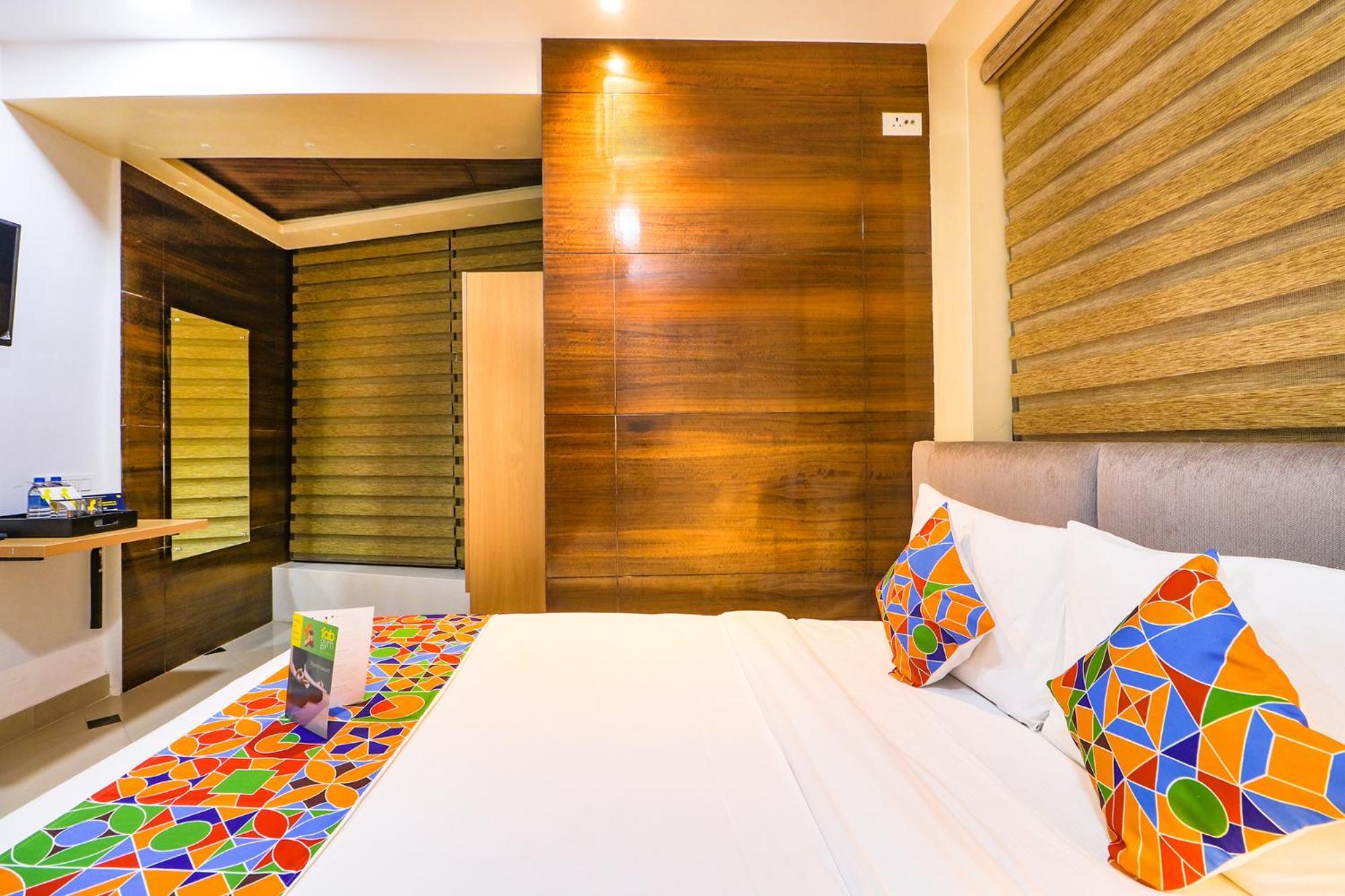 Fabhotel Azure Sky - Nr Ruby Hospital Jādabpur Dış mekan fotoğraf
